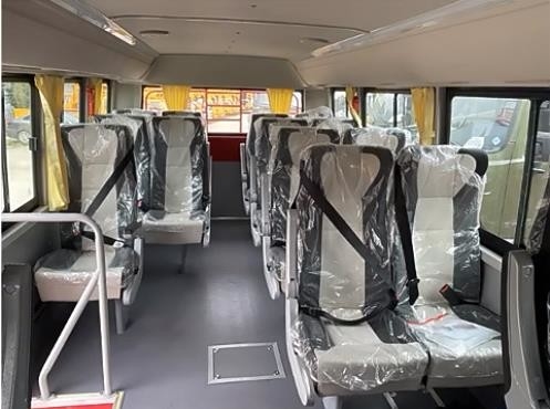 Diesel 170HP Power Custom Off Road Military Vehicles 4x4 Bus 6m Body 17 miejsc
