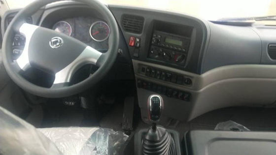 23 miejsca 4x4 Napęd na wszystkie koła Off Road Pojazdy wojskowe Diesel 170 KM na wyboiste drogi w dziczy