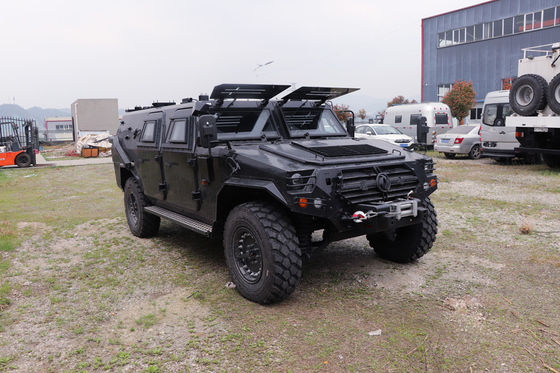 Kuloodporna karoseria Niestandardowy terenowy pojazd wojskowy 6-osobowy pojazd szturmowy 4x4