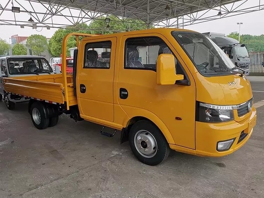 DONGFENG Lekka ciężarówka towarowa Podwójna kabina Ciężarówka z rzędem Łóżko Ładunek Światła Silnik wysokoprężny 90 KM