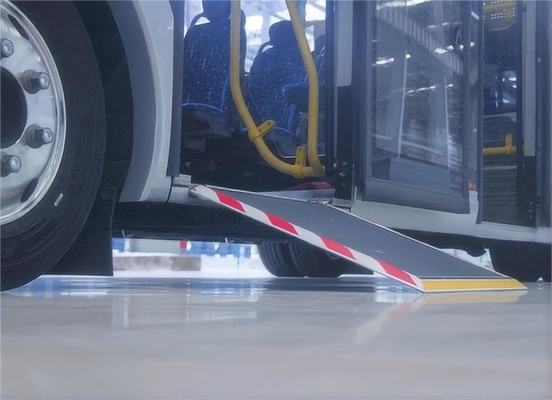 FCEV 7m Mini Elektryczny Autobus Publiczny Niskie Podłoże 21 Miejsca System hamulcowy WABCO