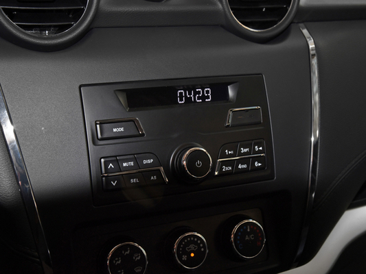 Napęd na dwa koła 4-drzwiowy SUV Pickup 5 miejsc 1.8L benzyna Turbo MAX Prędkość 160 km/h