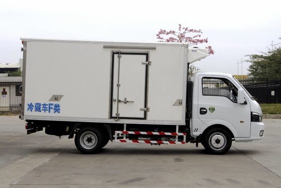 Lekki samochód dostawczy chłodnia DONGFENG Napęd 4x2 Euro6 Emisja