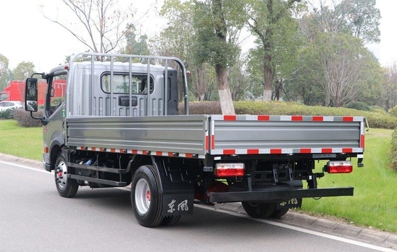 Lekki kontener towarowy Cummins Diesel Trucks Deluxe Edition 4x2 DONGFENG
