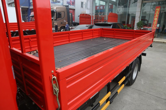 DONGFENG Trucks YUCHAI Engine Euro 2 Euro6 Kolumna emisyjna Lekka ciężarówka ładunkowa