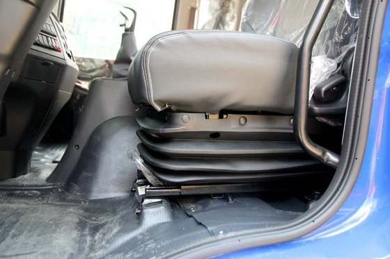 DongFeng Comfort Pojedyncza kabina Zawieszenie pneumatyczne Siedzisko Kolumna Płyta Lekka ciężarówka Cargo Hamulec sprężynowy ABS