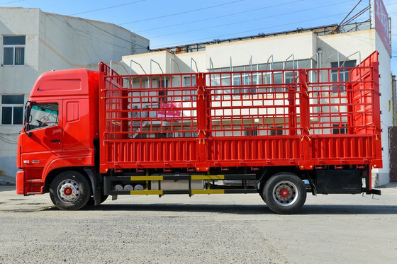 Dostawa ogrodzeń Ciężarówka do transportu ładunków DongFeng D9K 4x2 Pojedynczy rząd