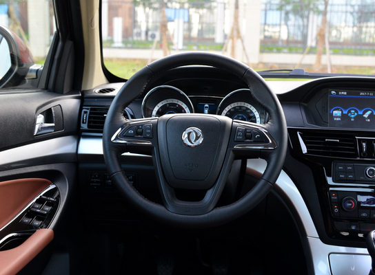 Mały samochód ciężarowy Pickup Car 4x4 4WD DONGFENG Lewy układ kierowniczy