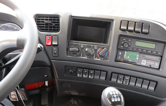 35 Ton Dongfeng Ciągnik siodłowy 4x2 350HP Samochód holowniczy do transportu portowego