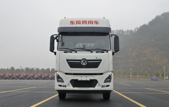 Transport towarów LNG CNG Ciągnik Przyczepa 500HP Silnik Masa trakcyjna 32,4 ton