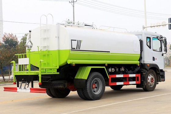 Średni zraszacz do wody Miejskiej ciężarówki sanitarnej Rozstaw osi 4500mm DMC 18Ton 13Cbm