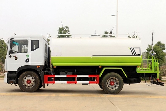 Średni zraszacz do wody Miejskiej ciężarówki sanitarnej Rozstaw osi 4500mm DMC 18Ton 13Cbm