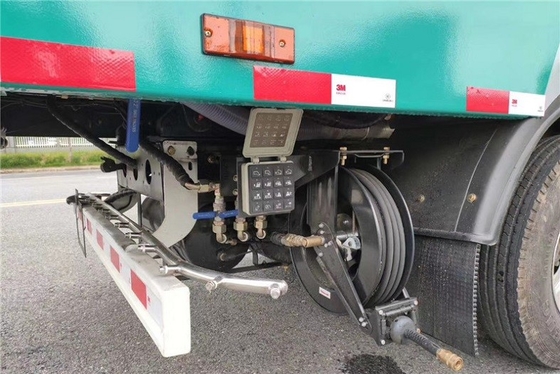 Diesel Miejski samochód sanitarny 4x2 130 KM Rozstaw osi 3300mm Street Sweeper Truck