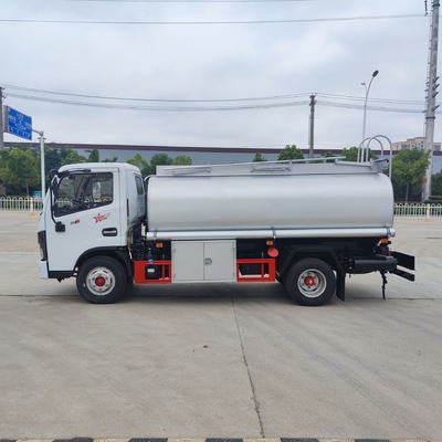 Benzyna Diesel Fuel Tanker 4x2 Wheel 4.5 Cbm Ciężarówka do transportu oleju naftowego