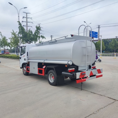 Benzyna Diesel Fuel Tanker 4x2 Wheel 4.5 Cbm Ciężarówka do transportu oleju naftowego
