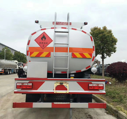 Transport oleju Ciężarówka o dużej ładowności 200 KM Moc silnika 18 ton