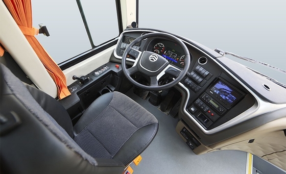Automatyczny szkolny autobus wahadłowy 47 miejsc Przebieg 380KM Lewy układ kierowniczy