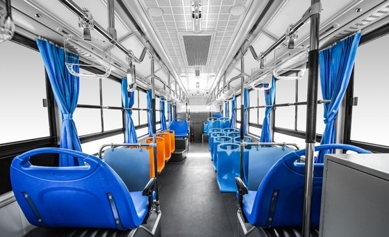 39-osobowy luksusowy autobus turystyczny Pure Electric 300 - 430 km 69 km/h Najwyższa prędkość