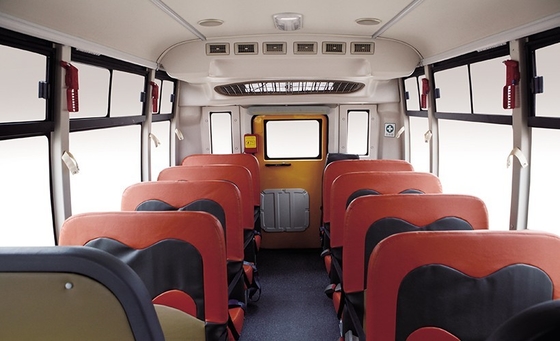 100 KM 10 - 19-osobowy autobus studencki 5,5 m Moc silnika wysokoprężnego 80 km / h