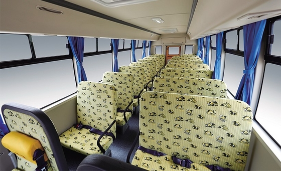 Studenci 130 KM Żółty autobus szkolny Transport 7 m 24 - 41 miejsc Silnik Diesla