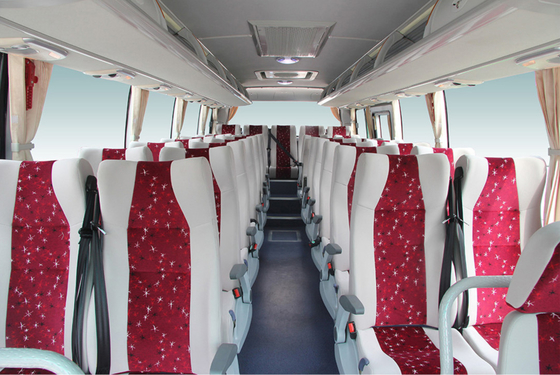 Lewe elektryczne autobusy autokarowe 200 - 250 km Przebieg EV 34-osobowy autobus turystyczny