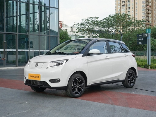 Chiny Pure Electric Car 5 drzwi 4 miejsca Pure EV Car MINI SUV Range Przebieg 400 KM