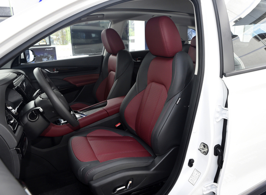 Benzyna 4-drzwiowy SUV Pickup 190KM Keyless Start System 7AT 1,5T Moc 5 miejsc