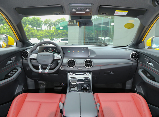 DONGFENG Gaz Benzyna Moc SUV Samochodu Niezależne Zawieszenie 197KM